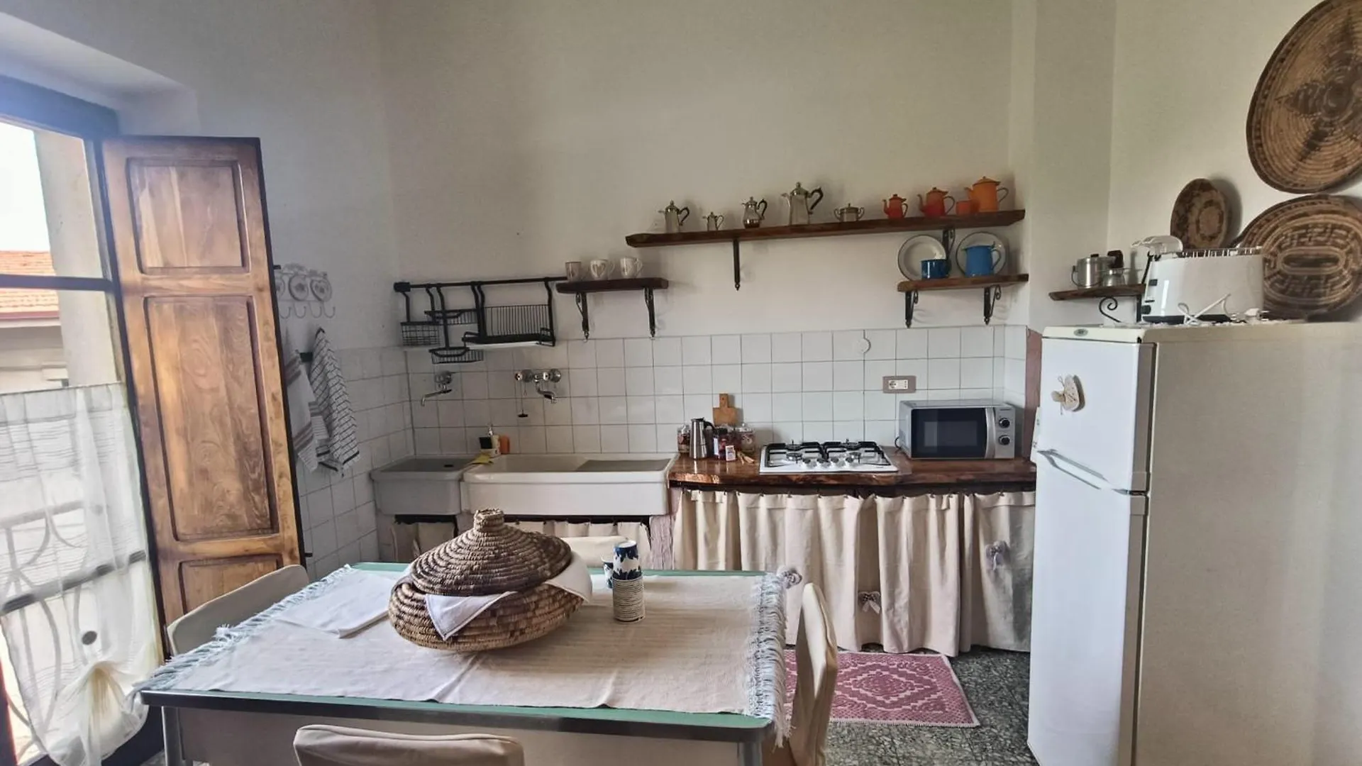Hotel La Casa Di Zietta Santu Lussurgiu 0*,  Itálie